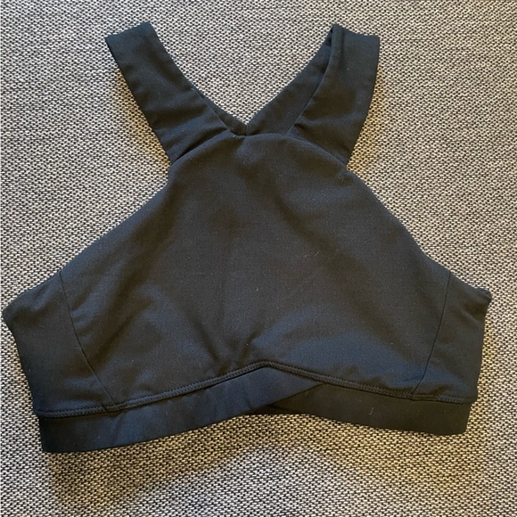 Fabletics High Neck Sports Bra Small - Picture 3 of 4
